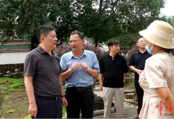 周其紅調(diào)研督導(dǎo)節(jié)假日道路交通和景區(qū)安全工作